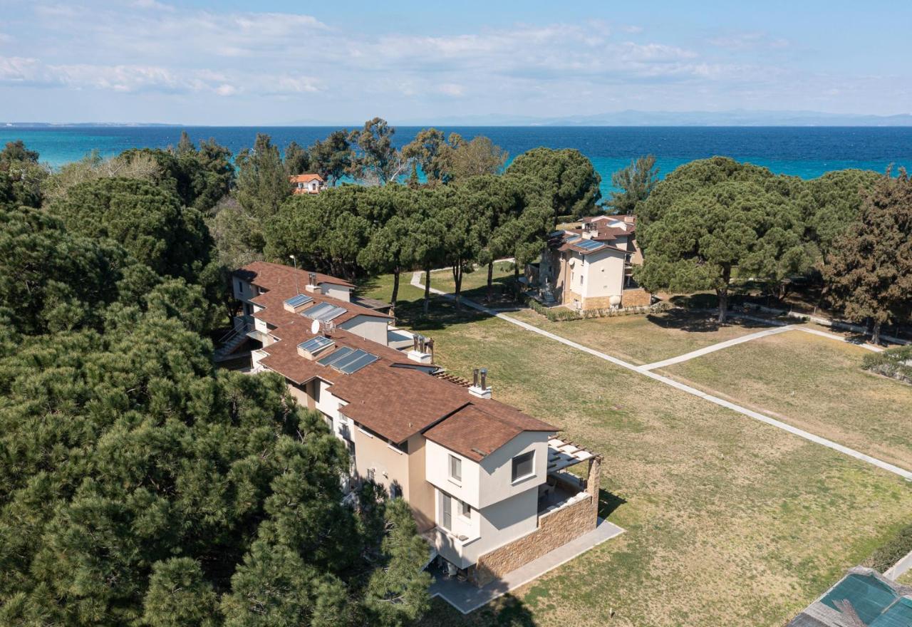 #Flh - Amalthia & Αthena Beachfront Houses In Pefkohori Exterior foto