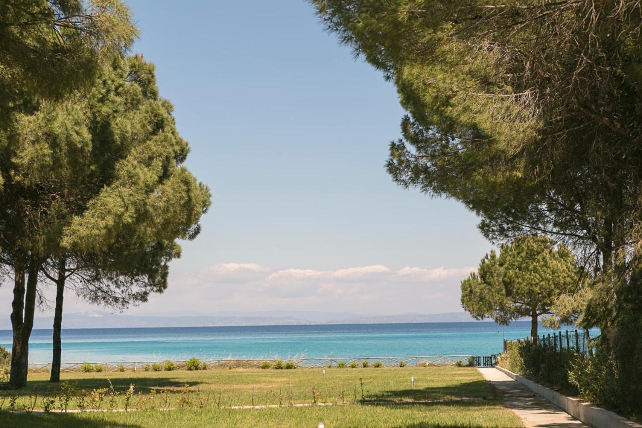 #Flh - Amalthia & Αthena Beachfront Houses In Pefkohori Exterior foto